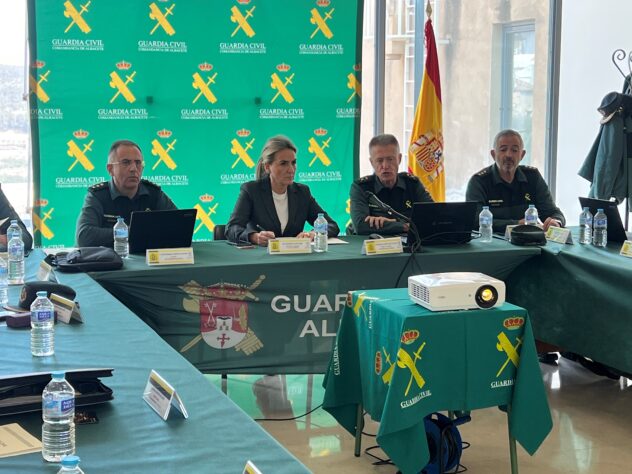 La delegada del Gobierno se reúne con los mandos de la Guardia Civil y destaca el significativo descenso de los delitos por cibercriminalidad en Castilla-La Mancha