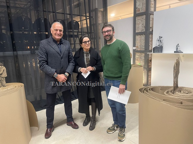 El Mercado de las Artes Luisa Sigea de Tarancón acoge estos días la exposición de Alfonso Berridi «La doble raíz: San Sebastian-Cuenca»