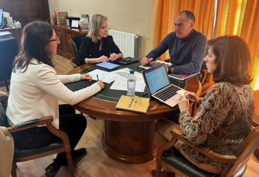 La Junta y el Ayuntamiento de Tarancón colaborarán para facilitar el acceso a la vivienda en el municipio