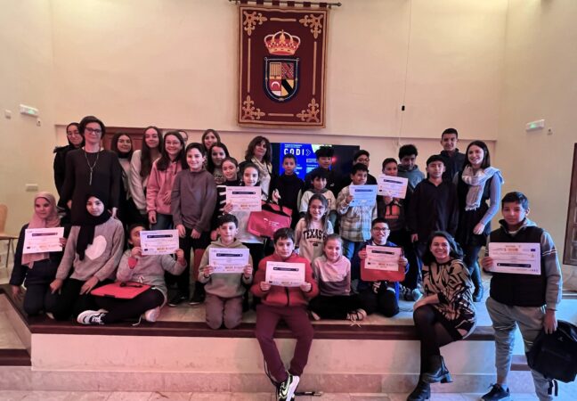 La Junta refuerza las competencias digitales de 30 niños y jóvenes de San Lorenzo de la Parrilla