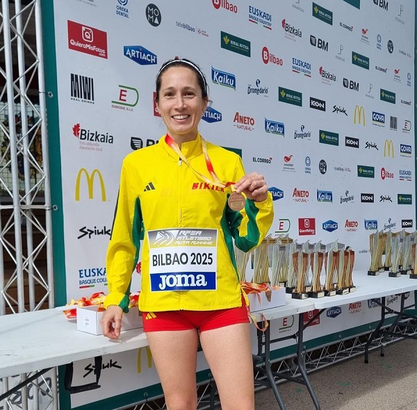 LA atleta afincada y formada en el CD Atletismo Tarancon Fabiana Lafuente Potechino, bronce en el campeonato de España 10 km ruta Absoluto y Master disputado en Bilbao.