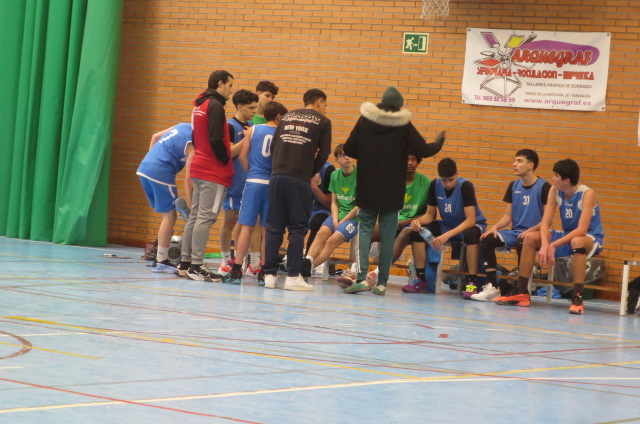 En baloncesto, la jornada del fin de semana, nos trae un atractivo encuentro de rivalidad conquense en el Grupo C de la Liga U19 en el Sargal de la capital.