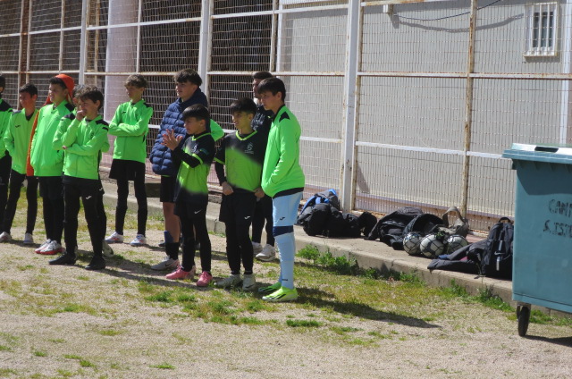 Encuentro de proximidad geográfica para el equipo Juvenil B Territorial EFB Jesús de la Ossa y complicado desplazamiento en Liga Inter escuela para infantil, alevín y féminas en el Grupo III, donde repiten salida