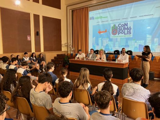 Un total de 157 equipos de la región se inscriben en el concurso escolar Consumópolis, siendo la edición con más participación de las veinte realizadas