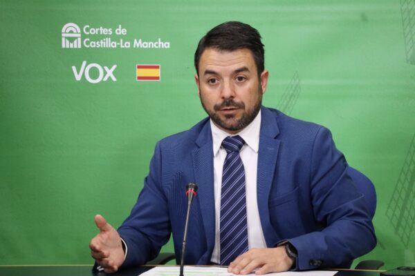 Los servicios jurídicos dan la razón a Vox: «El PSOE se saltó la ley y el reglamento de la cámara para prohibir debatir las enmiendas»