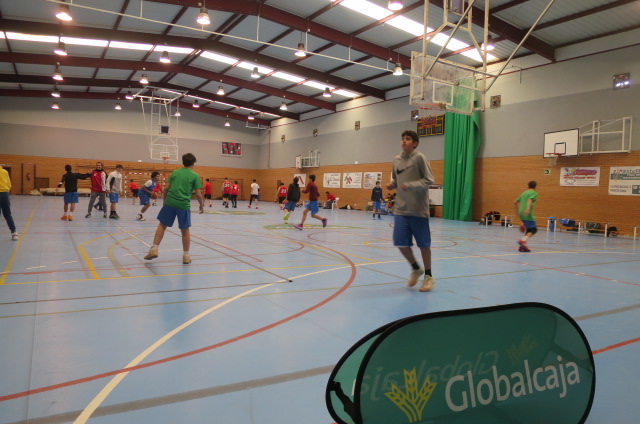 En la liga Regional de baloncesto Cadete y su asociado Infantil viajan a Talavera de la Reina en una jornada con interesantes partidos.
