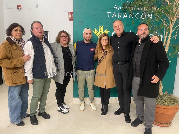 «Lo logré, Jefe»: El Auditorio de Tarancón vibra con la emotiva proyección del documental de Daniel Caballero en su reto contra el cáncer