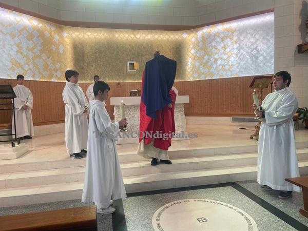 Celebración de la Pasión y Muerte del Señor en la Parroquia de San Víctor y Santa Corona de Tarancón