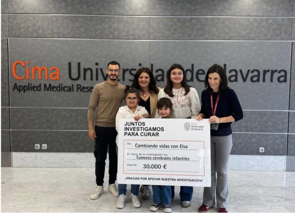 El proyecto “Cambiando Vidas con Elsa” entrega 30.000 euros a la investigación del cáncer infantil