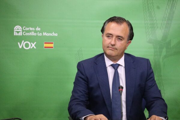 Vox CLM desvela que PSOE y PP camuflan la creación de una hacienda propia al estilo catalán en la reforma del Estatuto