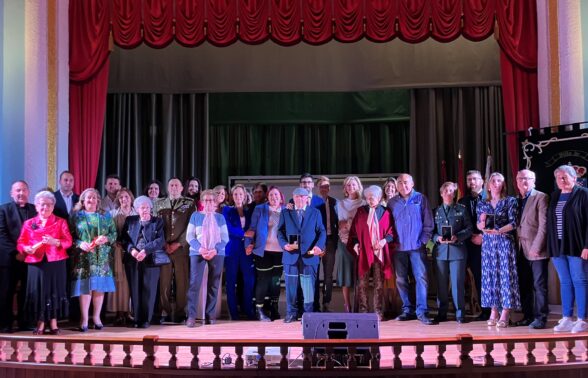 El Gobierno regional renueva su compromiso con Valverde de Júcar en el 700 aniversario de su fundación