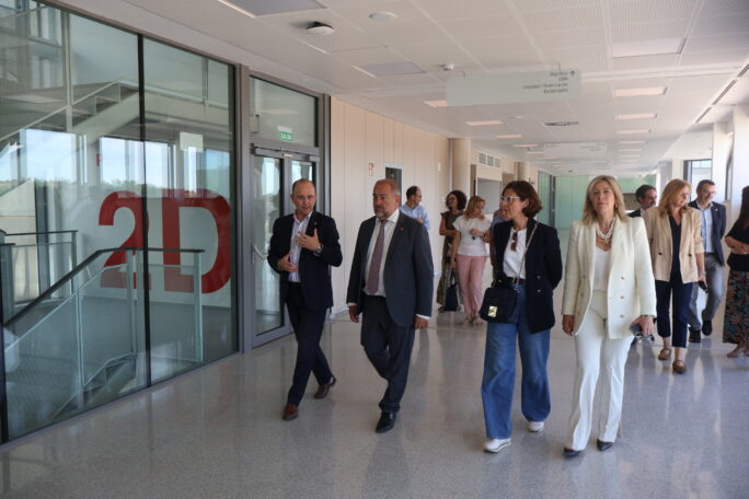 El rector de la UCLM conoce las instalaciones del nuevo Hospital Universitario de Cuenca y los espacios destinados a los alumnos de Ingeniería Biomédica