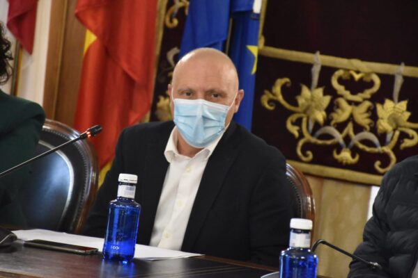 Martínez Chana pone en valor la disposición de Adif para financiar íntegramente el vial de acceso a la estación del AVE