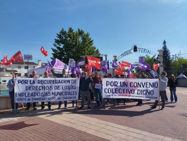 Primera concentración a las puertas de Feracam por la plantilla del Ayuntamiento de Tarancón