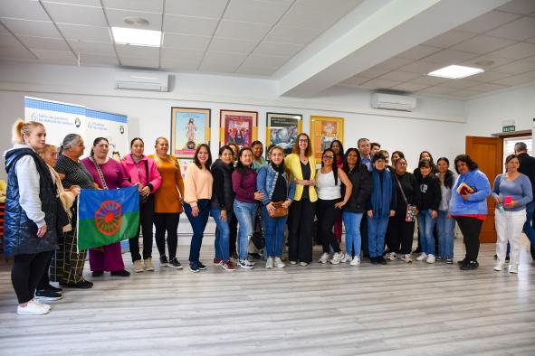 El Gobierno regional destina 227.000 euros a combatir la discriminación múltiple que afecta a las mujeres y a promover la igualdad en el ámbito local