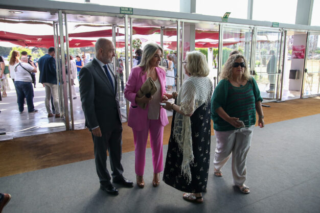 Milagros Tolón a los premiados en el acto institucional del Día de la Región: “Marcáis nuestro camino, sois un orgullo para esta tierra”