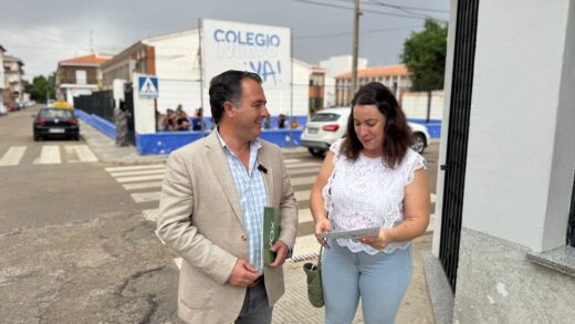 David Moreno: “El PSOE ha votado en contra de la dignidad y salud de los niños del colegio Público mientras alberga a cientos de menas en hoteles»