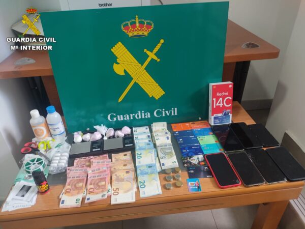 La Guardia Civil desmantela un “narcopiso” en la localidad de Yuncos y detiene a cuatro personas