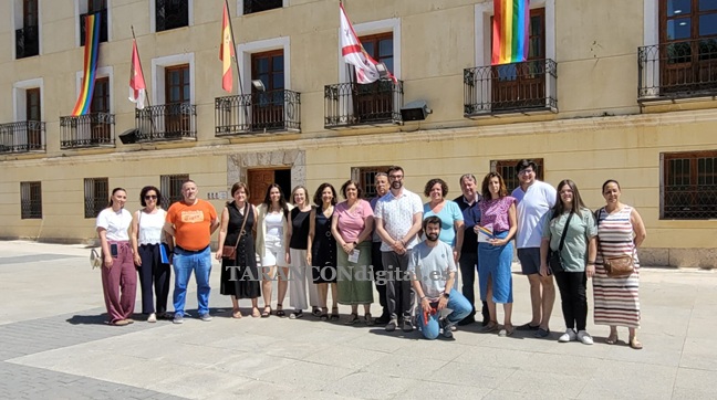 Tarancón se suma a la conmemoración del Día Internacional del Orgullo LGTBIQ+ con la lectura del manifiesto de la FEMP