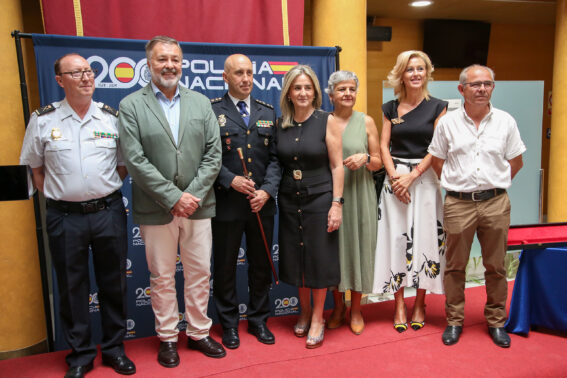 Milagros Tolón alaba la “trayectoria ejemplar, los méritos, la capacidad de liderazgo y la cercanía” de Francisco Sánchez, nuevo comisario de la Policía Nacional en Cuenca