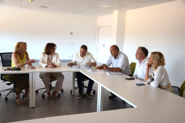 Diputación y Junta visitan las instalaciones de ENRESA en Villar de Cañas para estudiar posibles usos