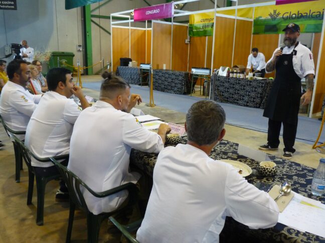 Luis Antonio Navalón del Restaurante La Ramona de Almansa (Albacete) gana el XV Concurso Nacional de Cocina ‘Ajo Morado Las Pedroñeras’