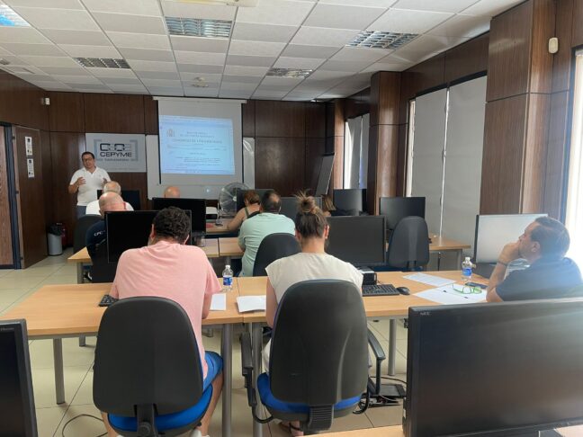 Buena participación de los empresarios de Tarancón y Comarca en la charla sobre reducción de jornada