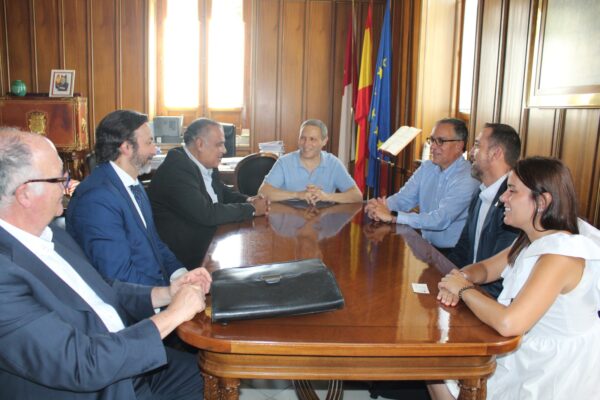 Martínez Chana conoce en detalle el proyecto de Toro Verde y está convencido que pondrá a Cuenca en el mapa internacional