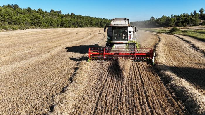Castilla-La Mancha publica la nueva resolución que regula la actividad de cosechado y empacado compatible con la prevención de incendios forestales