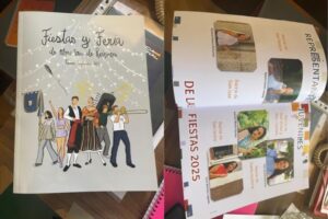 El “libro” (programa oficial) de las fiestas patronales en honor de la Virgen de Riansares, un alarde tipográfico y una cuidada impresión