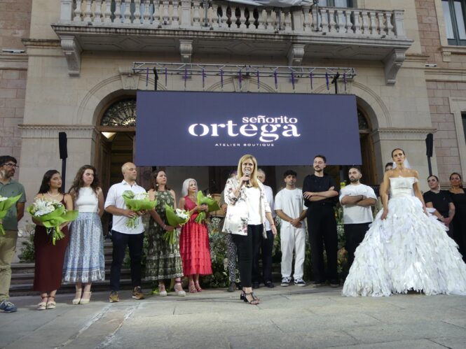 El Palacio Provincial se convierte en una gran pasarela de moda de la mano de ‘Señorito Ortega’ con 700 espectadores
