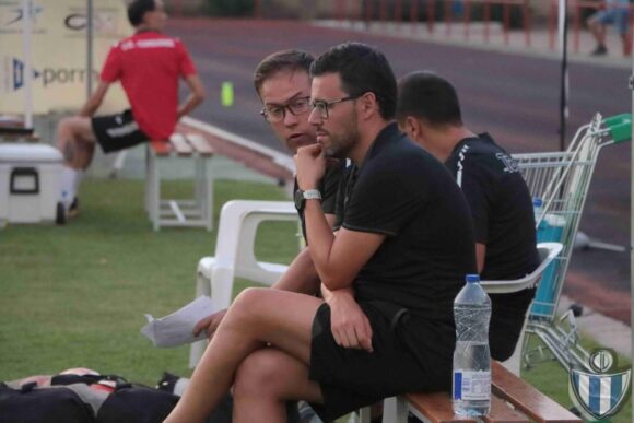 Jorge Cañete, “hemos hecho un partido muy serio ante un equipo de superior categoría” Muestra su preocupación por la lesión de Sebas en  la esperanza de “se quede en un susto”