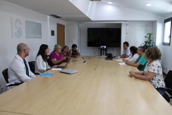 El Hospital General Universitario de Ciudad Real abre líneas de escucha activa con asociaciones ciudadanas para mejorar la atención sanitaria