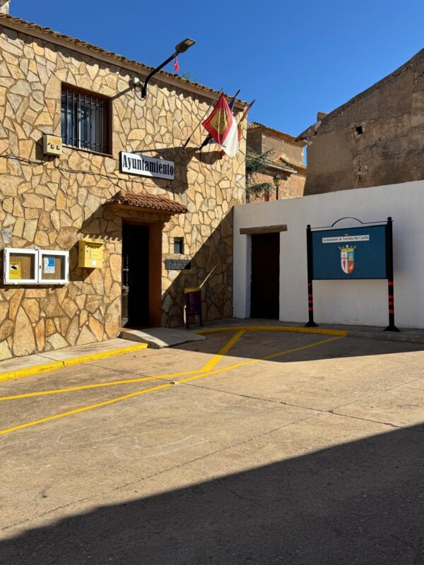 El alcalde de Torrubia del Castillo denuncia un apagón de más de ocho horas en la localidad, “nadie nos ha dado ninguna explicación, ni garantías de que no vuelva a ocurrir”