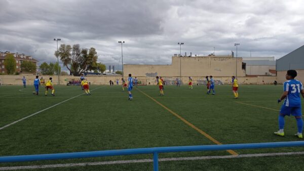 El equipo promesas de la EFB Jesús de la Ossa, quiere presentarse ante sus incondicionales con victoria. Recibe en la matinal de domingo al CD Óptense