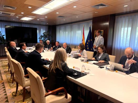 El Ministerio de Industria y Turismo, Castilla-La Mancha y Comunidad Valenciana integran una mesa de seguimiento para plantear alternativas de reindustrialización al ERE de Mahle