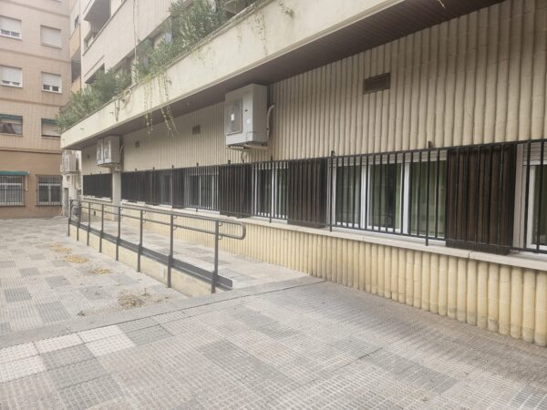 El Gobierno regional invierte cerca de 50.000 euros en mejorar la accesibilidad y modernizar el Centro de Mayores ‘Cuenca’ I de la capital