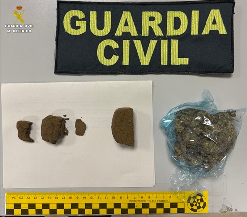 La Guardia Civil detiene a un hombre por un delito contra la salud pública en la A-3