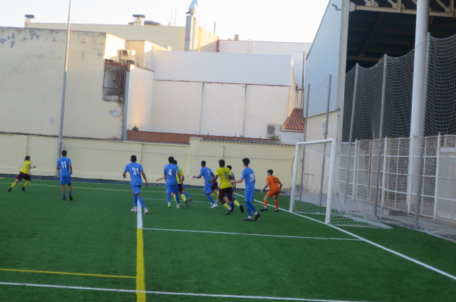 1-0	En Primera Autonómica Grupo IV el equipo de la EFB Jesús de la Ossa, se impone al Santa Cruz Ujaf en el encuentro de proximidad geográfica y rivalidad comarcal