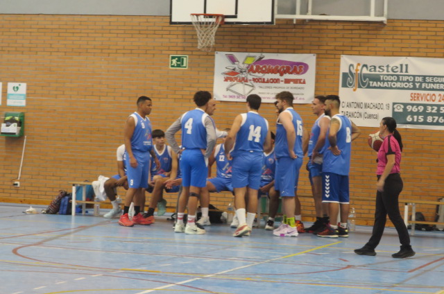 El CD Baloncesto Tarancón senior, vuelve a la competición liderando el grupo A con su victoria 58.49 ante el Nois Burujón de Toledo
