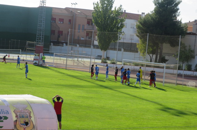 Reparto de puntos y sin goles entre el CD Tarancon y el CD Fibritel Villacañas en un partido muy igualado y pocas ocasiones de gol