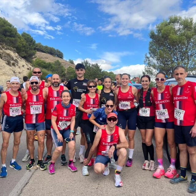 Alrededor de una treintena de atletas del CD Atletismo Tarancon tomaron parre en la Media Maratón y 10 km de Cuenca, con destacados resultados