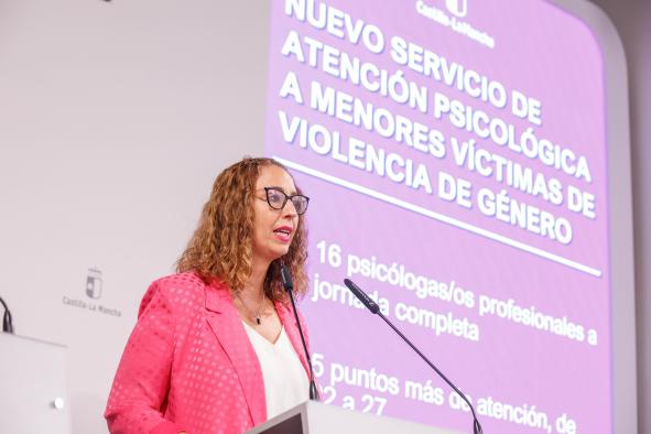 El Gobierno regional refuerza la atención psicológica a menores víctimas de violencia de género con un nuevo y ampliado servicio