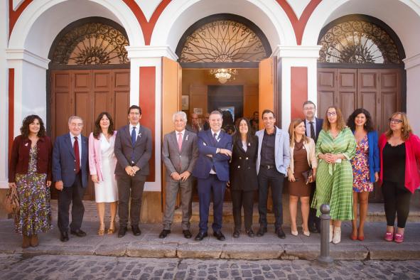 García-Page avanza la construcción de dos nuevos centros de la Mujer en Castilla-La Mancha en las localidades de Tragacete y Brihuega