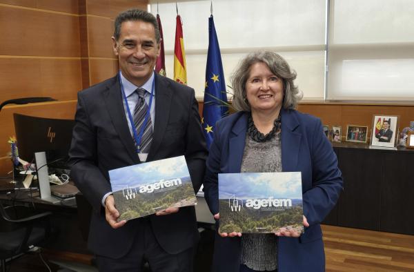 El Gobierno regional apoya las iniciativas que potencien la gestión forestal sostenible y los aprovechamientos de la madera para atraer a las empresas del sector