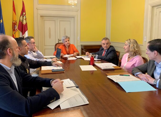 La subdelegada del Gobierno ha presidido la reunión del Grupo de Trabajo Provincial de colaboración entre la Inspección de Trabajo y las FFCCSE