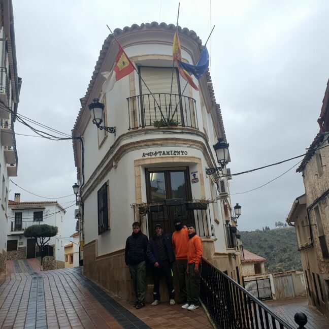 “Jóvenes valencianos inician prácticas formativas en el Ayuntamiento de Enguídanos en áreas medioambientales, agrícolas y forestales”