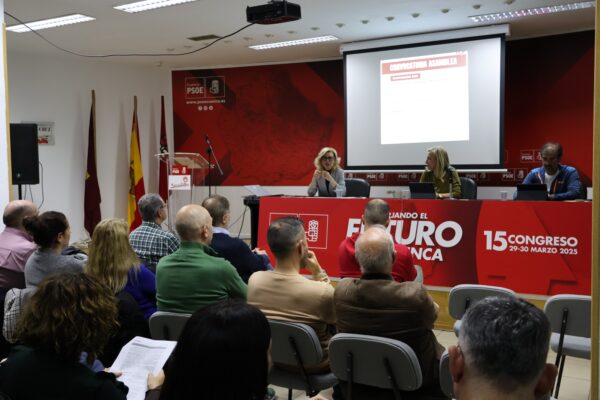 El PSOE califica de «ejemplar» la gestión económica del equipo de Dolz, que ha reducido la deuda municipal en un 70%