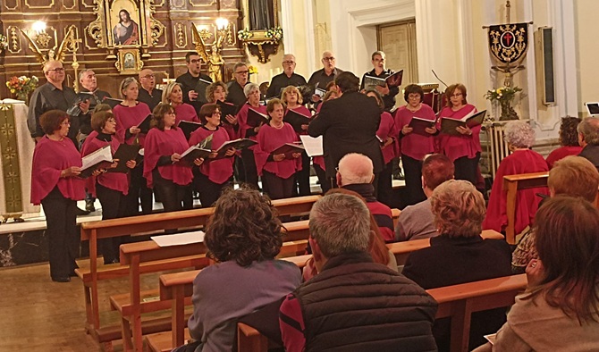 La Coral Malena, participa en el XXV Ciclo de Polifonía Universal  en la capilla del Hospital de Santiago, un entrañable encuentro de Música Coral.