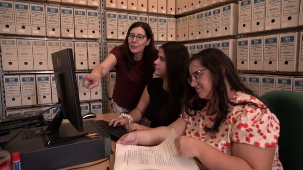 Huete avanza en la modernización y digitalización de su archivo histórico